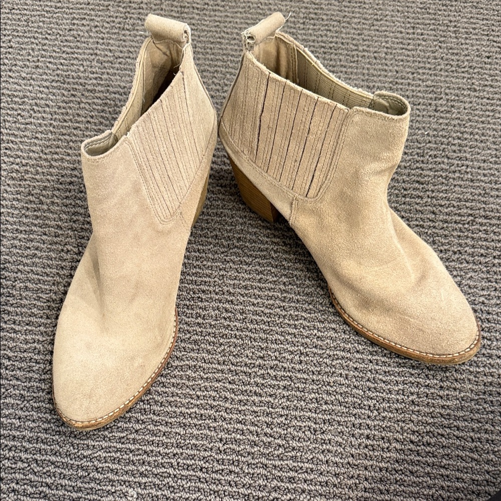 Women's Tan Ankle Boots